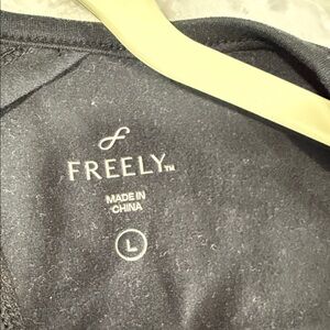 Freely Women's Long Sleeve Tee - Black